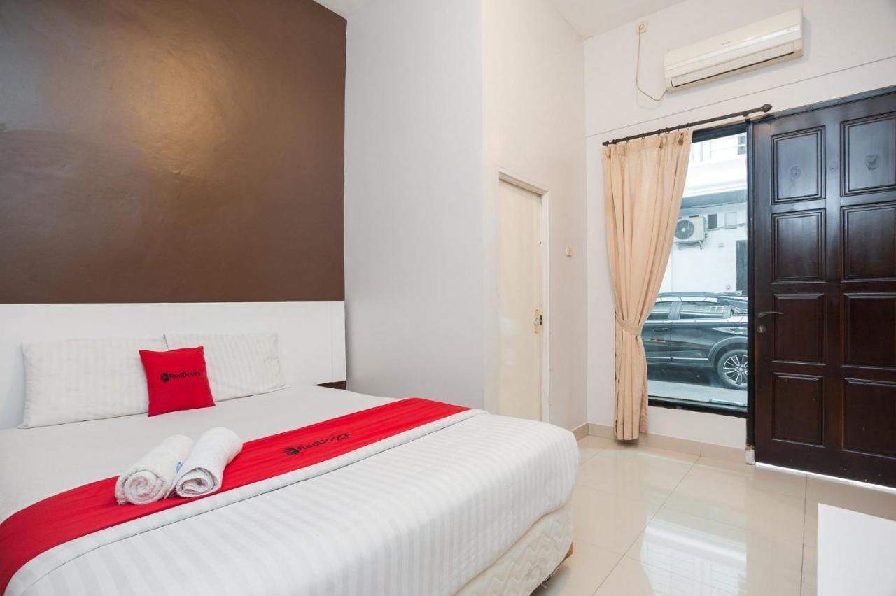 Reddoorz Syariah Near Taman Air Mancur Bogor Hotel Exterior photo
